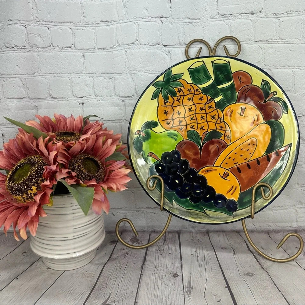 Vintage plate with painted fruit made in mexico